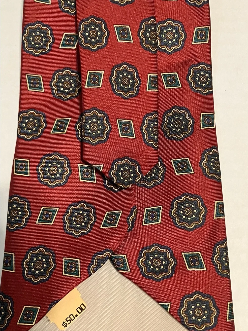 Men's Red Medallion Pattern Tie